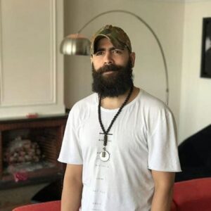 دانلود آهنگ معین زد هیچ دانلود آهنگ معین زد هیچ