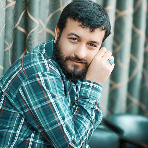 دانلود مداحی سید امیر حسینی آروم آروم پر میگیرم تو خیالم تا کربلا دانلود مداحی سید امیر حسینی آروم آروم پر میگیرم تو خیالم تا کربلا