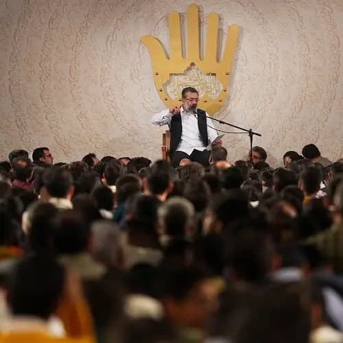 دانلود مداحی محمود کریمی از من بگذر من ویرانم